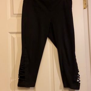 ATHLETA leggings Capri size medium